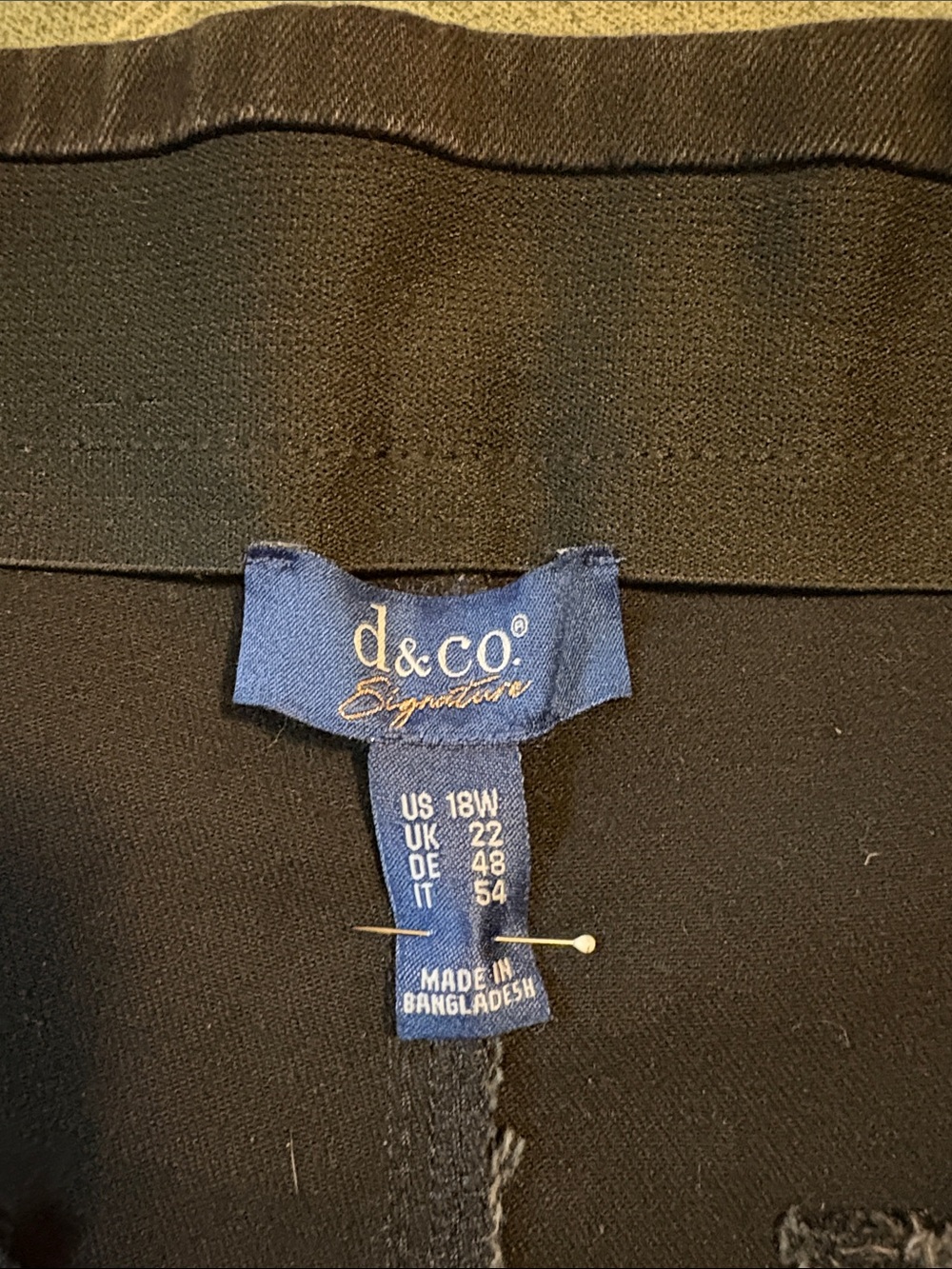 D & Co. Women’s Black Jeans - Classic Everyday Stretch - Picture 2 of 5